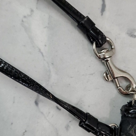 Coach wristlet - Picture 3 of 6